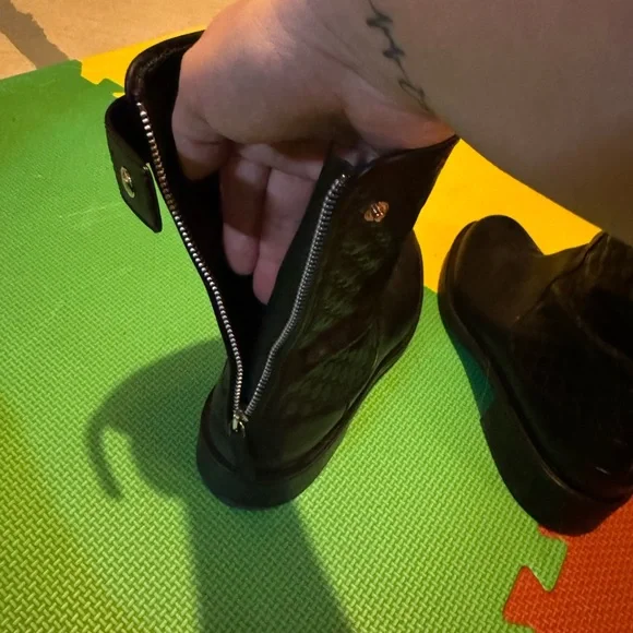 Women’s Gucci boots, size 39 - Picture 9 of 9